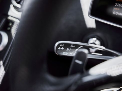 Used 2012 McLaren MP4-12C Coupe RWD image 47