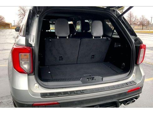 Used 2024 Ford Explorer ST w/ Equipment Group 401A image 11