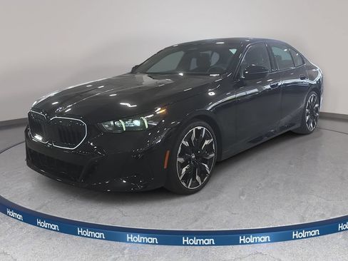 Used 2027 BMW 530i w/ M Sport Package RWD image 1