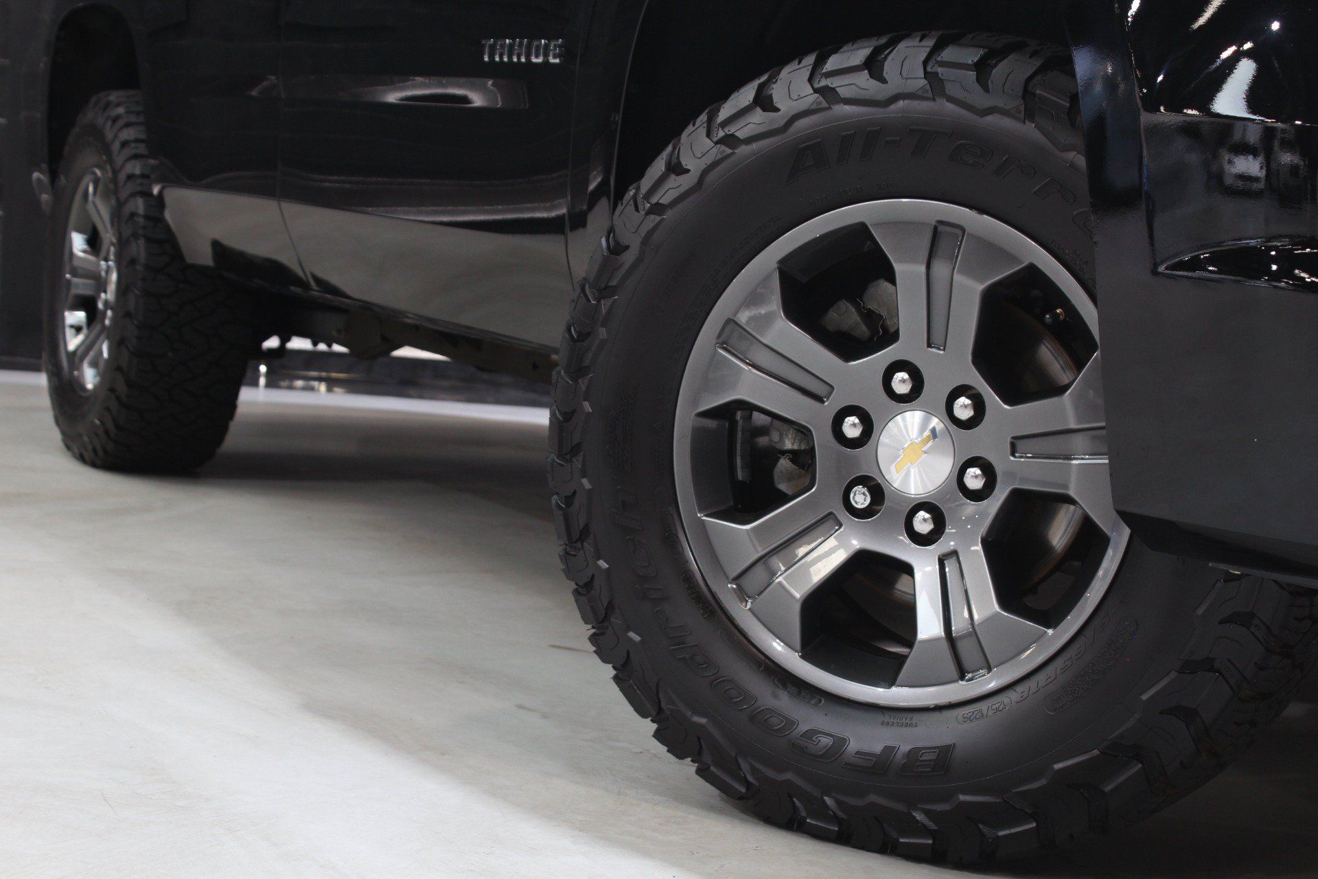 Used 2015 Chevrolet Tahoe LT AWD/4WD image 13