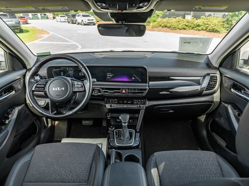 Used 2026 Kia Seltos S FWD image 21