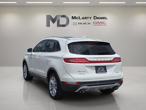Used 2017 Lincoln MKC Select w/ Select Plus Package FWD image 13