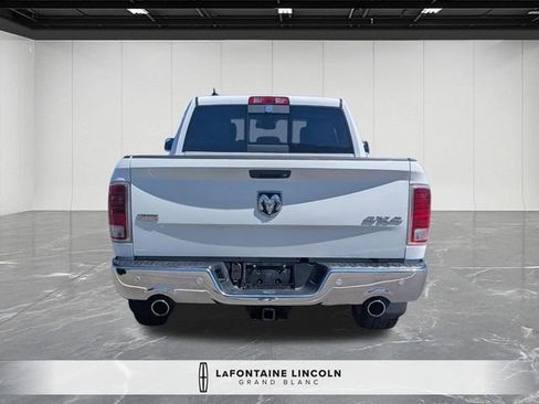 Used 2018 RAM 1500 Laramie AWD/4WD image 4