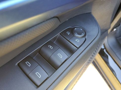 Used 2026 Chevrolet Equinox EV LT image 20