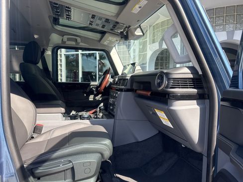 Used 2026 INEOS Grenadier Station Wagon AWD/4WD image 43