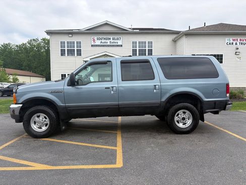 Used 2000 Ford Excursion XLT AWD/4WD image 1