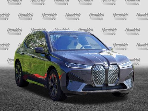 Used 2024 BMW iX xDrive50 w/ Sport Package AWD/4WD image 2