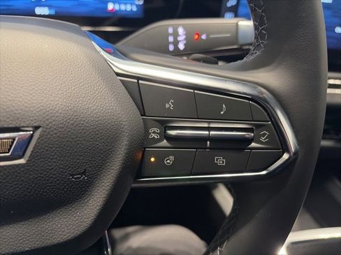 New 2026 Chevrolet Equinox LT w/ Convenience Package II image 18