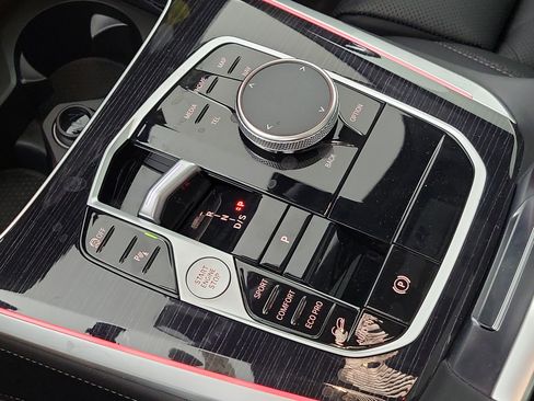 New 2026 BMW X5 xDrive40i w/ M Sport Package image 21