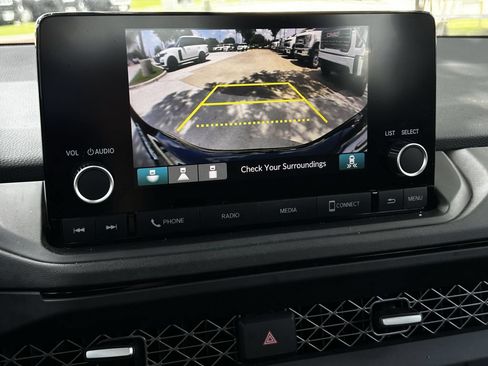 Used 2024 Honda Accord EX image 18