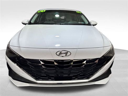 Used 2021 Hyundai Elantra Limited FWD image 23