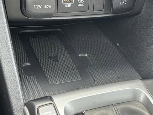 Used 2019 Hyundai Veloster 2.0 Premium FWD image 21