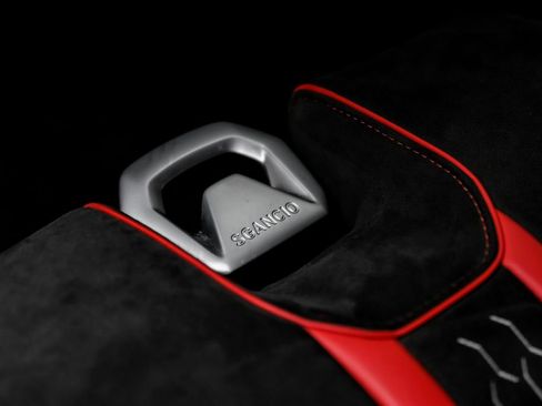 Used 2023 Lamborghini Huracan Tecnica RWD image 40