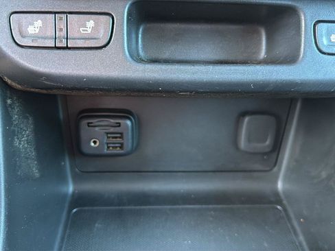 Used 2020 Chevrolet Colorado Z71 RWD image 11