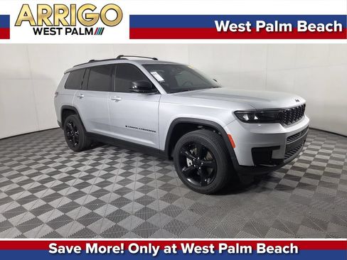 Used 2024 Jeep Grand Cherokee L Laredo AWD/4WD image 1