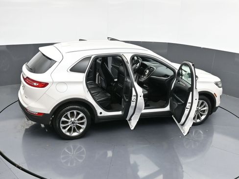 Used 2017 Lincoln MKC Select w/ Select Plus Package image 36