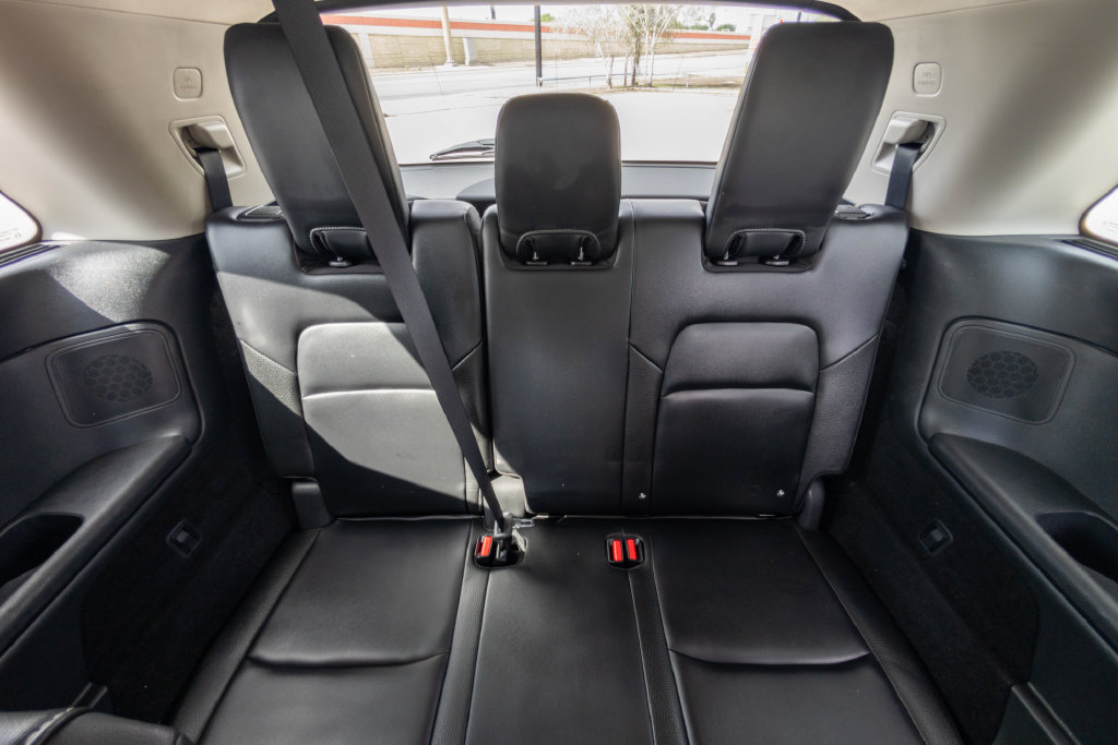 Used 2024 Nissan Pathfinder SL w/ SL Premium Package FWD image 16
