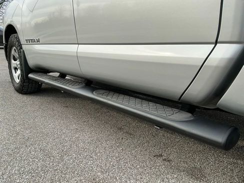 Used 2019 Nissan Titan S w/ S Utility Package image 17