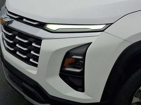 Used 2026 Chevrolet Equinox LT FWD image 27