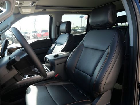 New 2026 Ford F250 Lariat w/ Black Appearance Package AWD/4WD image 19