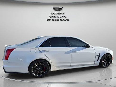 Used 2018 Cadillac CTS V w/ Luxury Package image 10