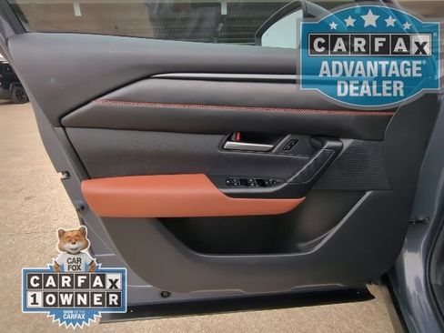 Used 2025 MAZDA CX-50 Meridian Edition w/ Weather Package image 15