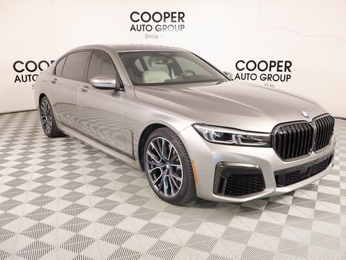 Used 2021 BMW 750i xDrive w/ Executive Package image 1