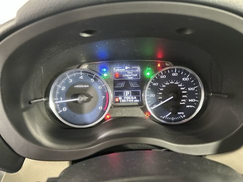 Used 2015 Subaru Crosstrek 2.0i Premium AWD/4WD image 14