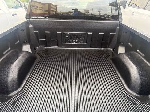 Used 2026 GMC Sierra 1500 SLT RWD image 10