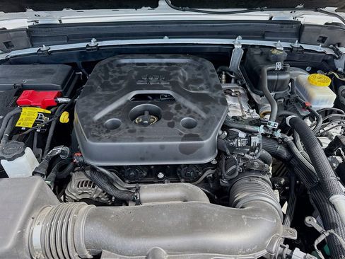 Used 2023 Jeep Wrangler Unlimited Sport AWD/4WD image 33