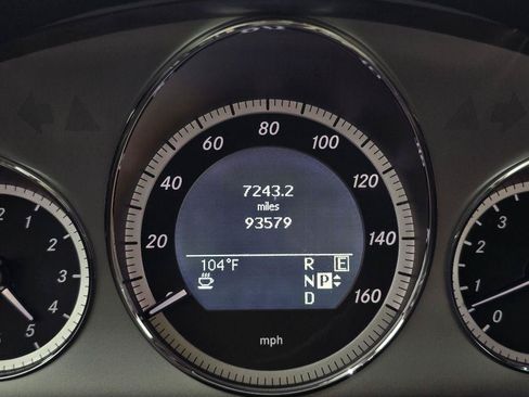 Used 2011 Mercedes-Benz E 350 Sedan image 26