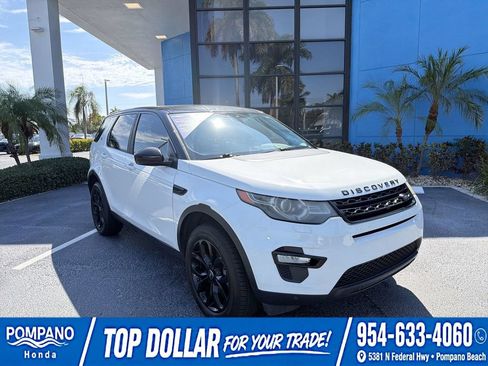 Used 2016 Land Rover Discovery Sport HSE AWD/4WD image 21