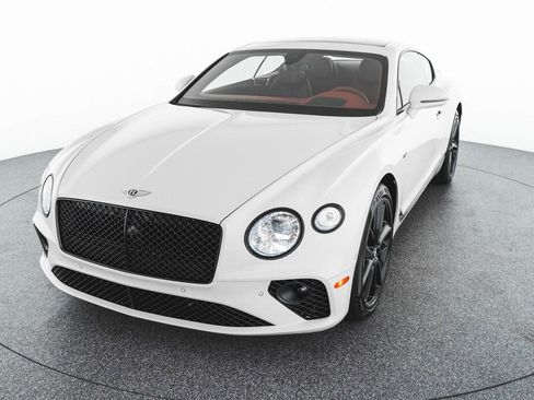 Used 2024 Bentley Continental GT image 12