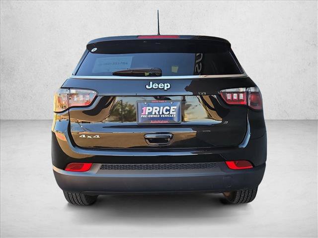 Used 2025 Jeep Compass Sport AWD/4WD image 7