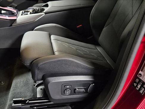 Used 2025 BMW X3 xDrive30i w/ Premium Package image 4