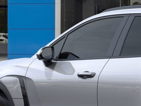 New 2026 Chevrolet Blazer EV LT image 12