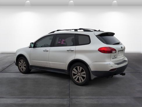 Used 2011 Subaru Tribeca Limited image 3