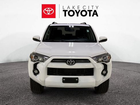 Used 2021 Toyota 4Runner SR5 image 11