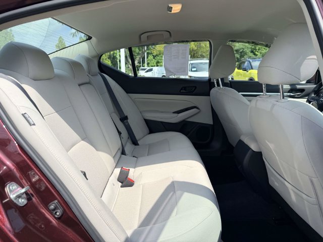 Used 2023 Nissan Altima 2.5 SV AWD/4WD image 11