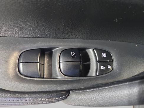 Used 2016 Nissan Rogue SL AWD/4WD image 33
