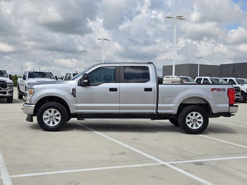 Used 2020 Ford F250 XL w/ STX Appearance Package AWD/4WD image 5
