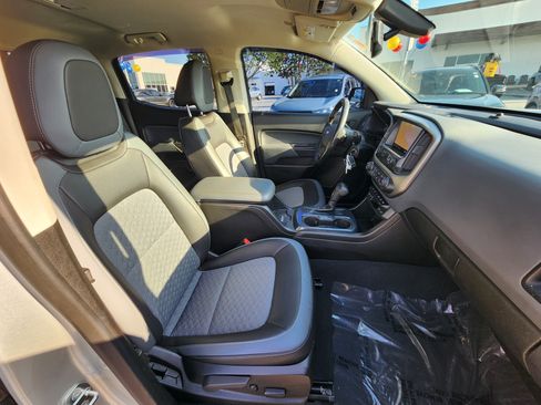 Used 2019 Chevrolet Colorado Z71 AWD/4WD image 14
