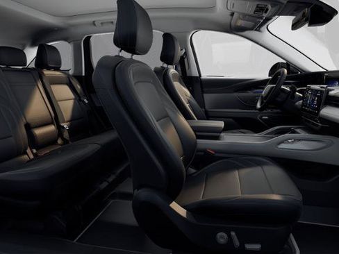 New 2025 Lincoln Nautilus Premier w/ Equipment Group 102A image 27