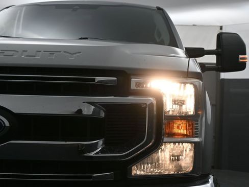 Used 2020 Ford F250 XL w/ STX Appearance Package image 20