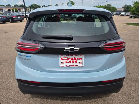 Used 2022 Chevrolet Bolt LT FWD image 5