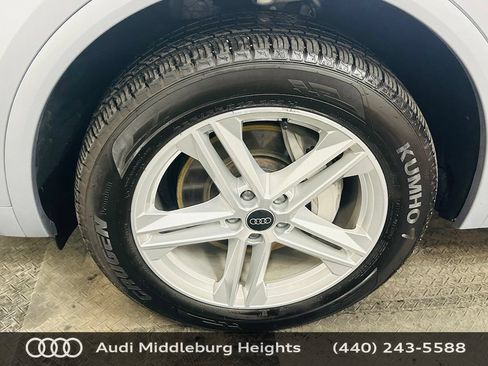 Certified 2025 Audi Q5 e Premium Plus w/ Premium Plus Package AWD/4WD image 33