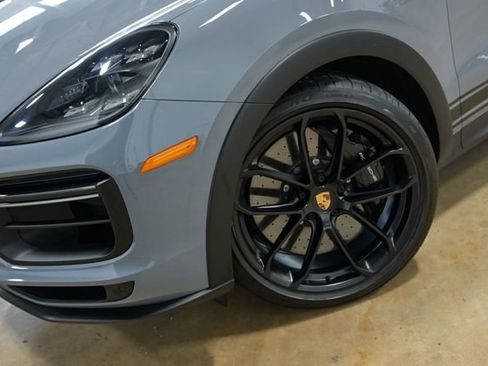 Used 2022 Porsche Cayenne Turbo GT AWD/4WD image 6