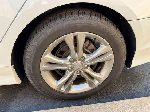 Used 2018 Hyundai Sonata SEL w/ Tech Package 04 image 5