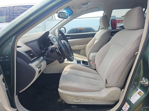 Used 2013 Subaru Outback 2.5i Premium AWD/4WD image 2