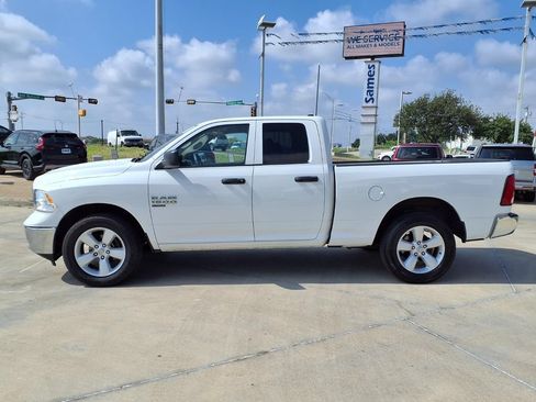 Used 2024 RAM 1500 Classic SLT AWD/4WD image 4